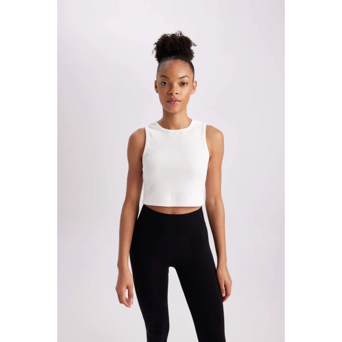 Defacto Z6573AZER105 Ekru DeFactoFit Slim Fit Dar Kesim Bisiklet Yaka Ribana Basic Düz Sporcu Atlet