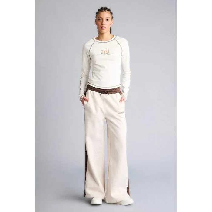 Defacto F8237AXER98 Ekru NBA Wordmark Uzun Kollu Tişört