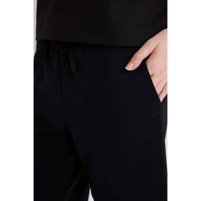 Defacto W9369AZBK27 Siyah Regular Fit Normal Bel Düz Paça Bermuda Şort