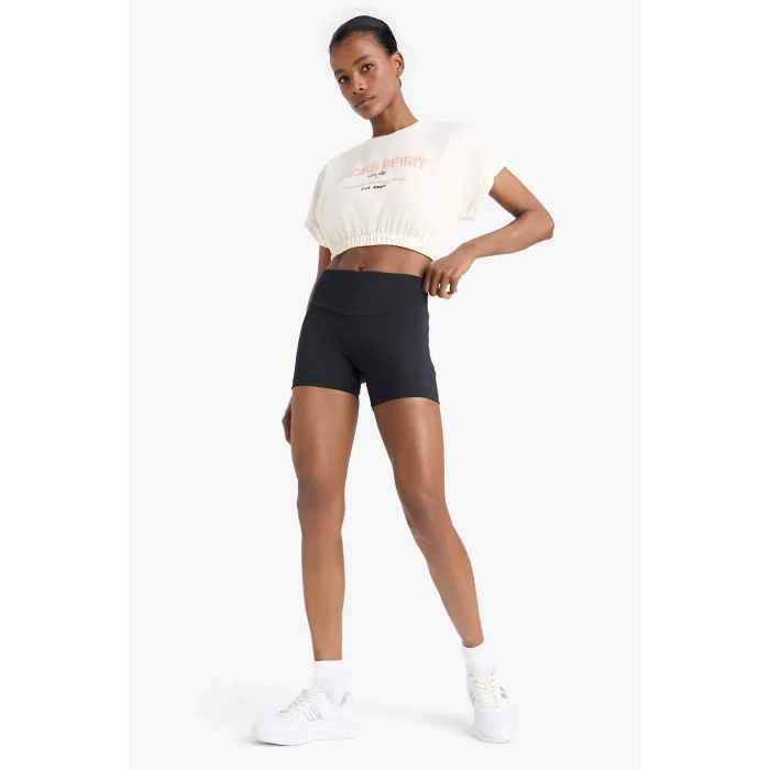 Defacto D9034AXER136 Ekru Cropped Fit Bisiklet Yaka Baskılı Sporcu Kısa Kollu Tişört