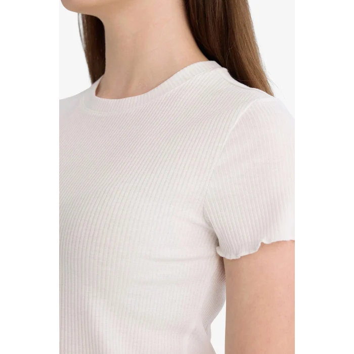 Defacto K7064AZWT32 Beyaz Fıtted Fitilli Kaşkorse Tişört