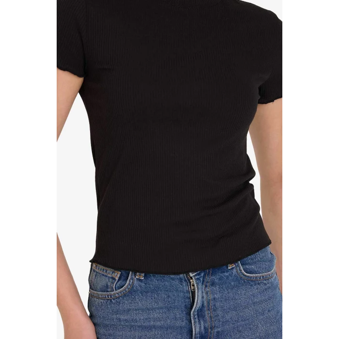 Defacto K7064AZBK81 Siyah Fıtted Fitilli Kaşkorse Tişört