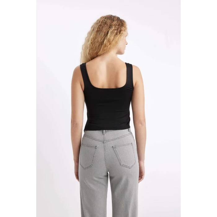 Defacto D4042AXBK81 Siyah Fıtted Kalp Yaka Atlet