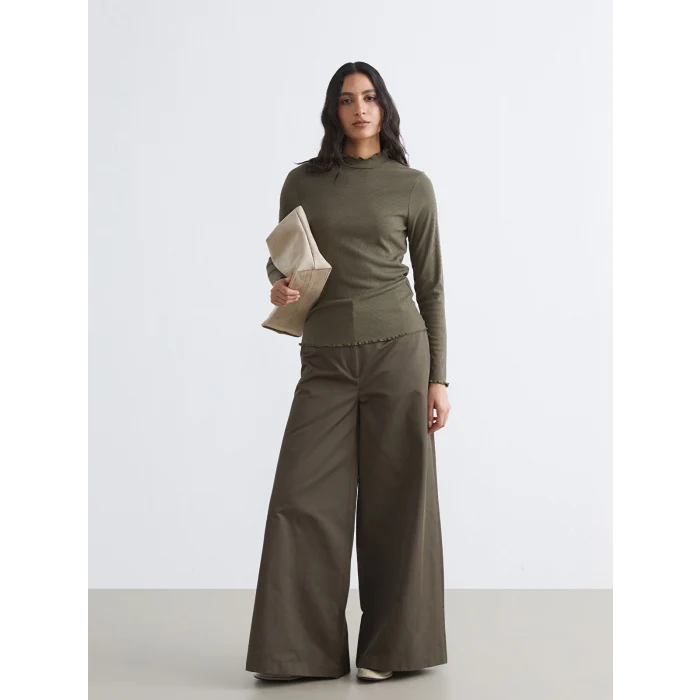 LCW Modest Haki Fırfırlı Dik Yaka Kadın Body