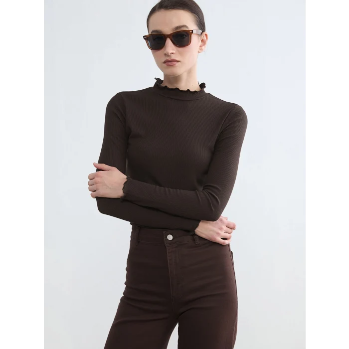 LCW Modest Kahverengi Fırfırlı Dik Yaka Kadın Body