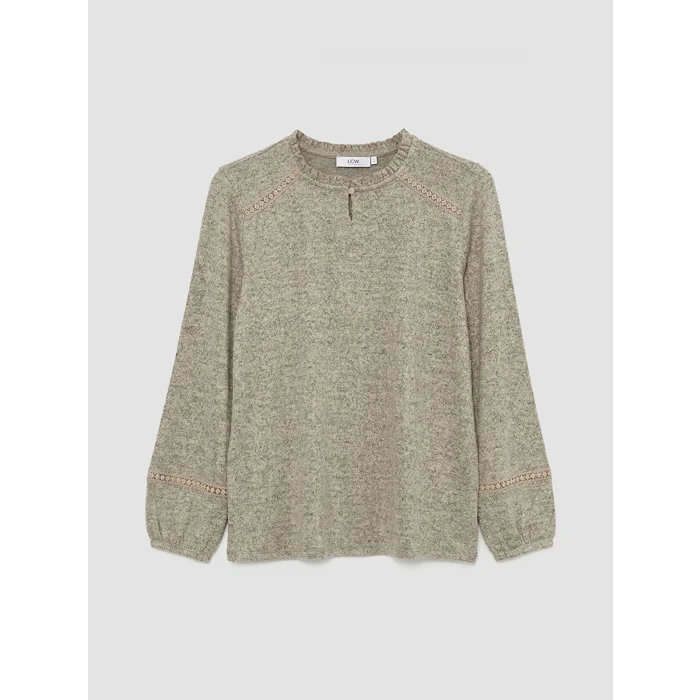 LCW Grace Bej Fırfırlı Bisiklet Yaka Nakışlı Bluz