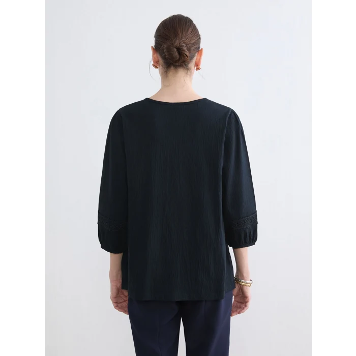 LCW Grace Lacivert Bisiklet Yaka Nakışlı Bluz