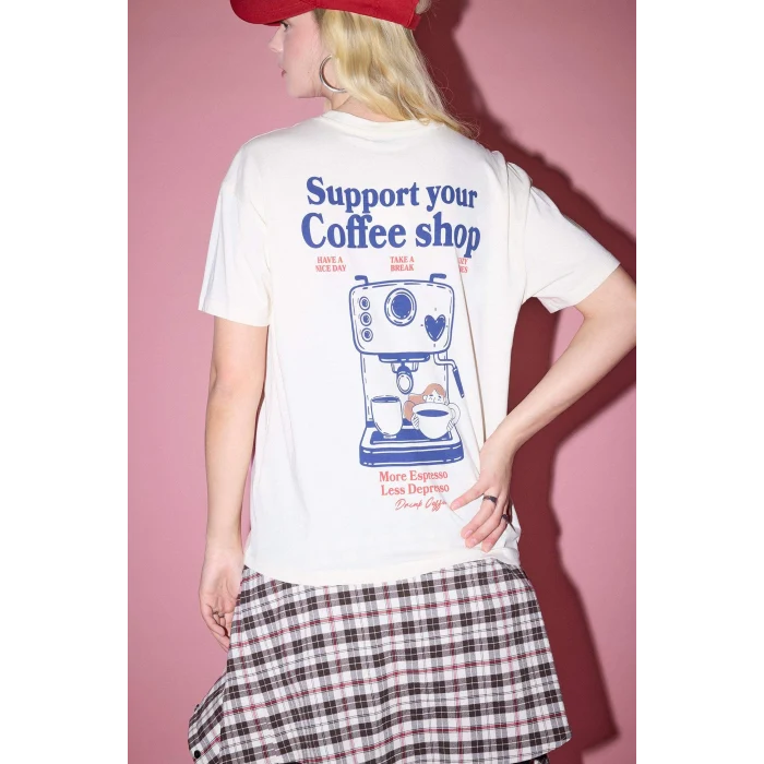 Defacto G2437AXER103 Ekru %100 Pamuk Overshırt Fıt Sırt Baskılı Tişört