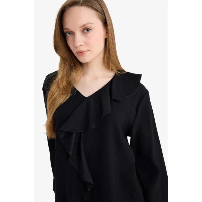 Defacto G9142AXBK81 Siyah Relax Fıt Krinkıl Kumaş Volanlı Bluz