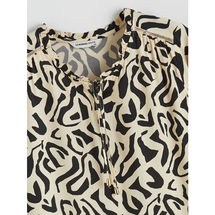 LCW Grace Siyah Bağlamalı Yaka Desenli Bluz