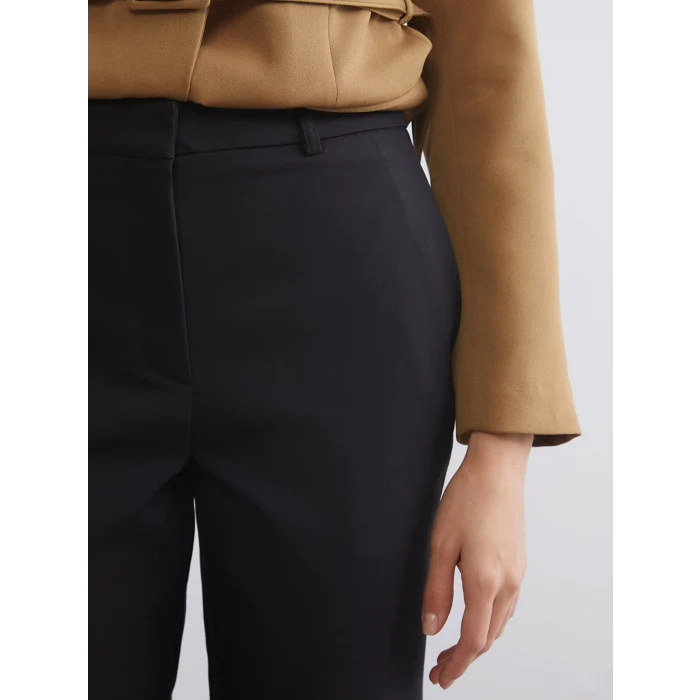 LCWAIKIKI Classic Siyah Dar Fit Kadın Pantolon