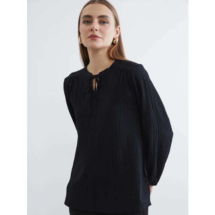 LCW EVERYDAY Siyah Bağlamalı Yaka Dokulu Bluz
