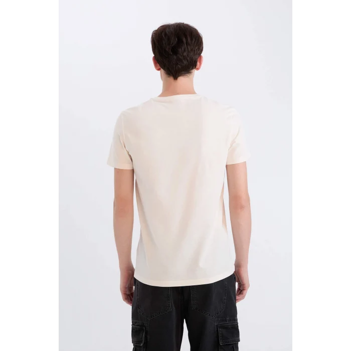 Defacto D5565AXER137 Ekru %100 Pamuk Slim Fit Dar Kesim Bisiklet Yaka Baskılı Kısa Kollu Tişört