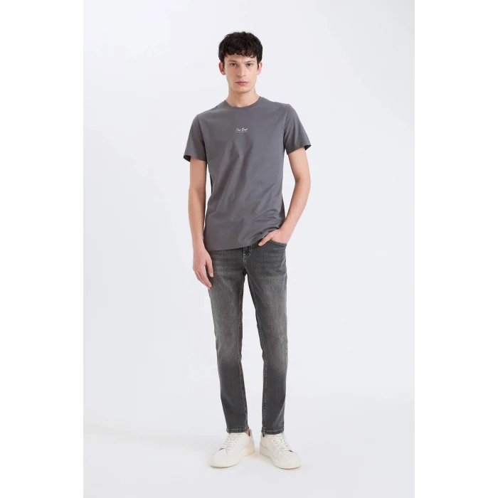 Defacto D5565AXAR58 Antrasit %100 Pamuk Slim Fit Dar Kesim Bisiklet Yaka Baskılı Kısa Kollu Tişört