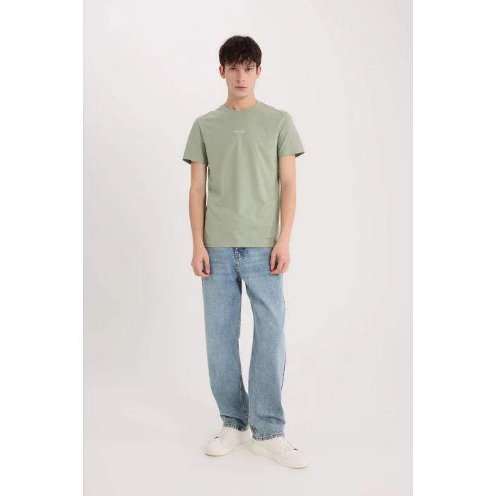 Defacto D5566AXGN1107 Yeşil %100 Pamuk Slim Fit Dar Kesim Bisiklet Yaka Baskılı Kısa Kollu Tişört