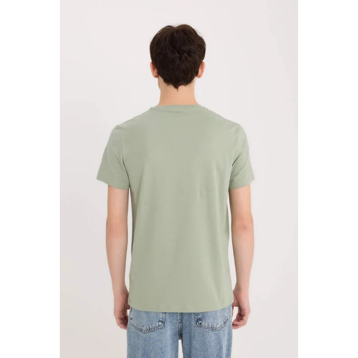 Defacto D5566AXGN1107 Yeşil %100 Pamuk Slim Fit Dar Kesim Bisiklet Yaka Baskılı Kısa Kollu Tişört