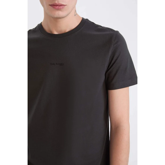 Defacto D5566AXAR221 Antrasit %100 Pamuk Slim Fit Dar Kesim Bisiklet Yaka Baskılı Kısa Kollu Tişört