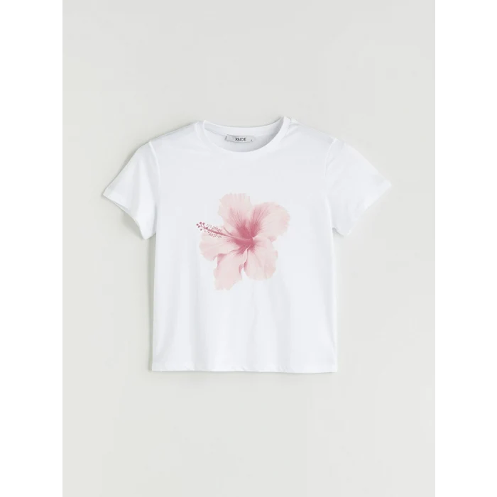 XSIDE Beyaz Bisiklet Yaka Çiçek Baskılı Kadın Tişört