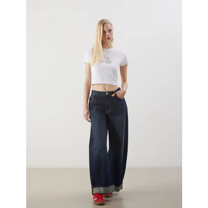 XSIDE Beyaz Bisiklet Yaka Ördek Baskılı Kadın Crop