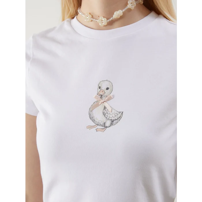 XSIDE Beyaz Bisiklet Yaka Ördek Baskılı Kadın Crop