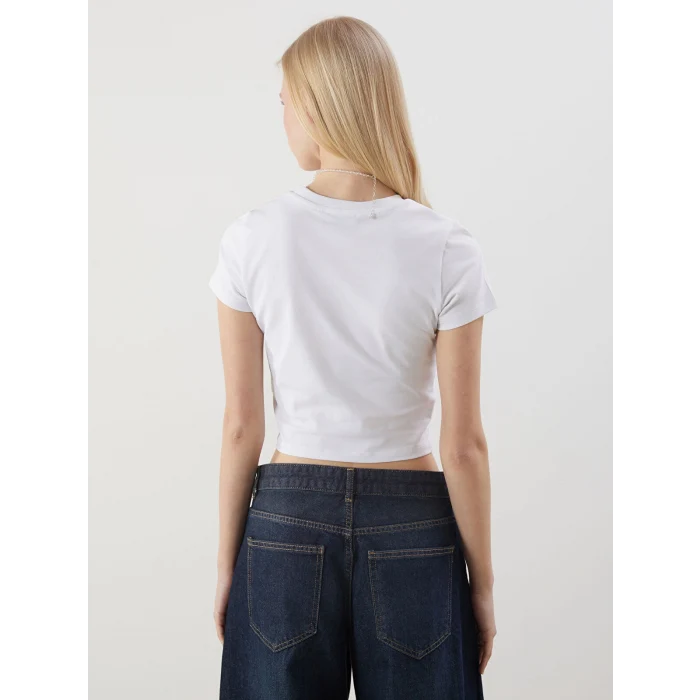 XSIDE Beyaz Bisiklet Yaka Ördek Baskılı Kadın Crop