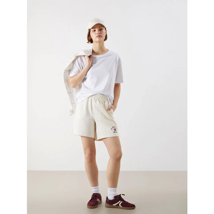 XSIDE Bej Beli Lastikli New York Baskılı Kadın Şort