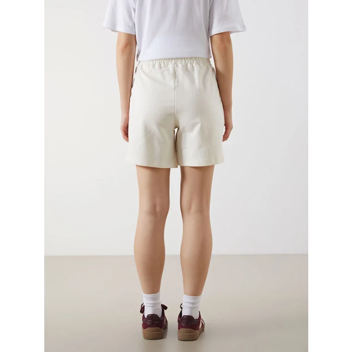 XSIDE Bej Beli Lastikli New York Baskılı Kadın Şort