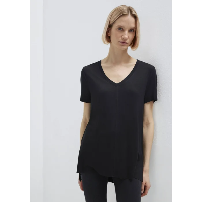 Mavi 166775-900 V Yaka Siyah Basic Viskoz Tişört