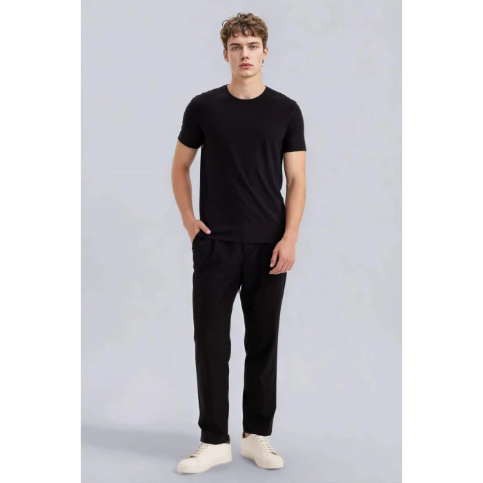 Defacto M6606AZBK81 Siyah Slim Fit Tişört