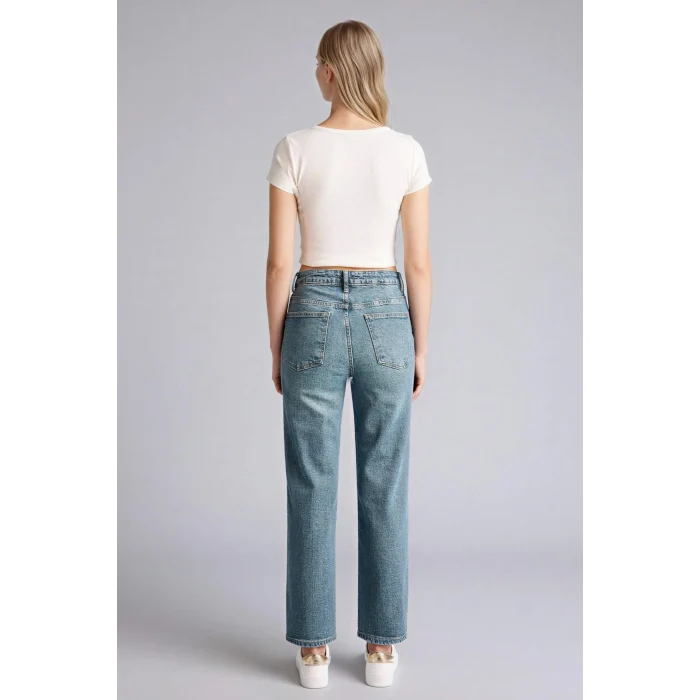 Defacto G8878AXNM28 Mavi Comfort Straıght Normal Bel Bilek Boy Jean Yıkamalı Pantolon