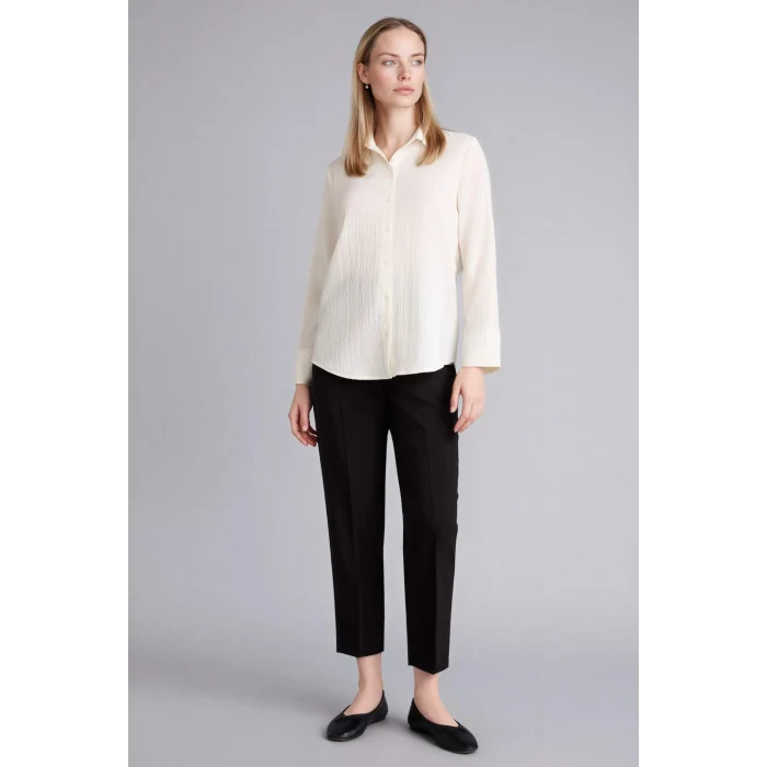 Defacto H0467AXER105 Ekru Regular Fıt Gofre Dokulu Gömlek