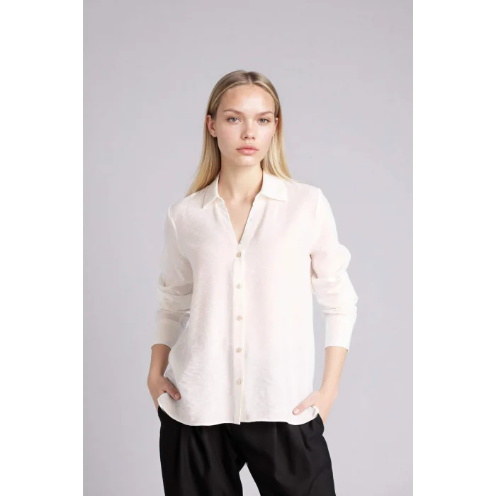 Defacto M9407AZWT16 Beyaz Regular Fıt Gömlek Yaka Uzun Kollu Gömlek