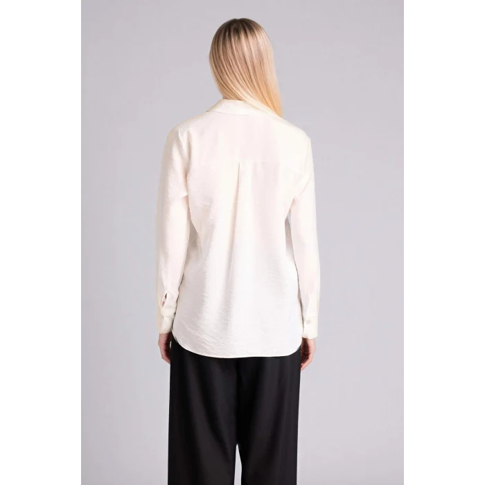 Defacto M9407AZWT16 Beyaz Regular Fıt Gömlek Yaka Uzun Kollu Gömlek