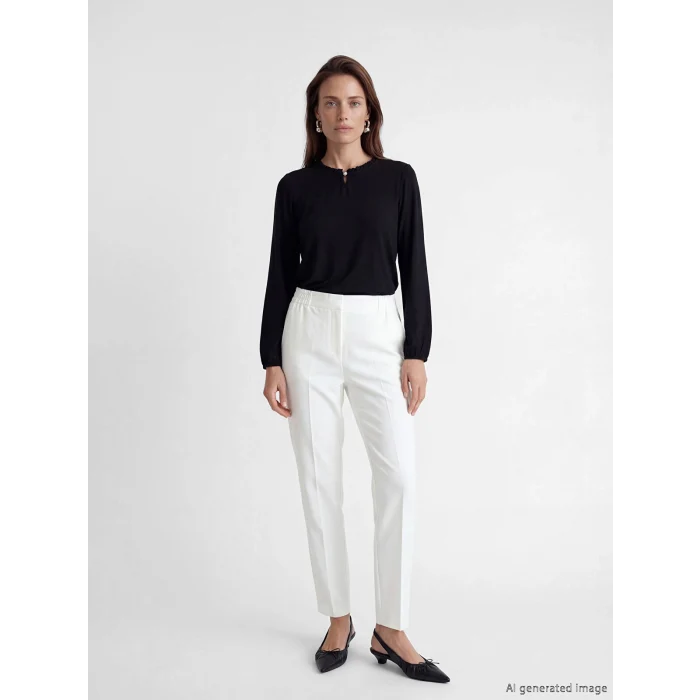 LCW Grace Siyah Fırfır Dik Yaka Bluz