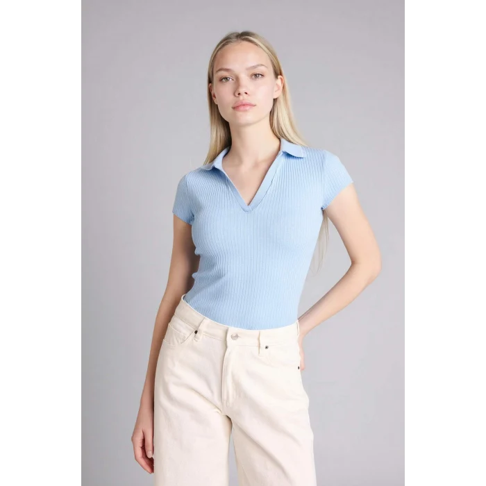Defacto G8735AXBE415 Mavi Kadınlar Günü Slım Fıt Kaçık Yaka Basıc Düz Fitilli Kaşkorse Kısa Kollu Polo Tişört