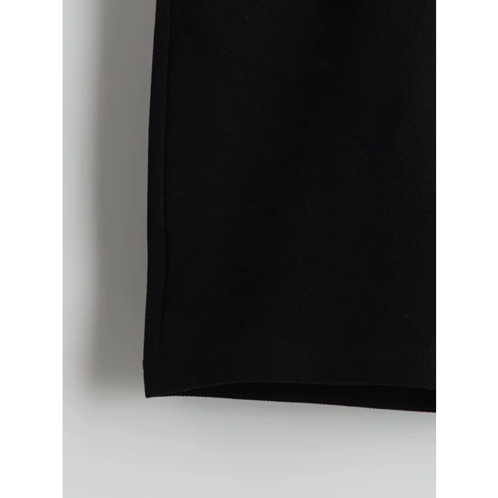 LCW Kids Siyah Beli Lastikli Erkek Çocuk Şort