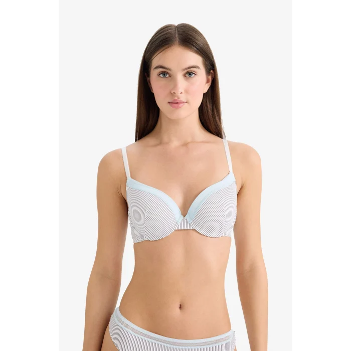 Defacto G2637AXWT16 Beyaz Dantel Detaylı Micro Kaplı Pedli Balensiz Tişört Bra