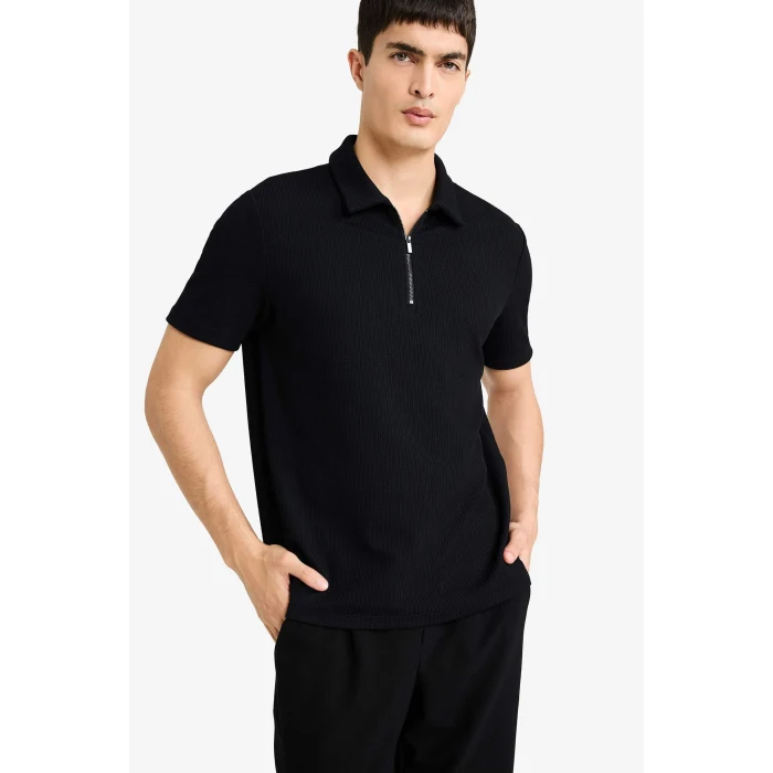 Defacto B7355AXBK81 Siyah Kırışmaz Fermuarlı Polo Yaka Tişört