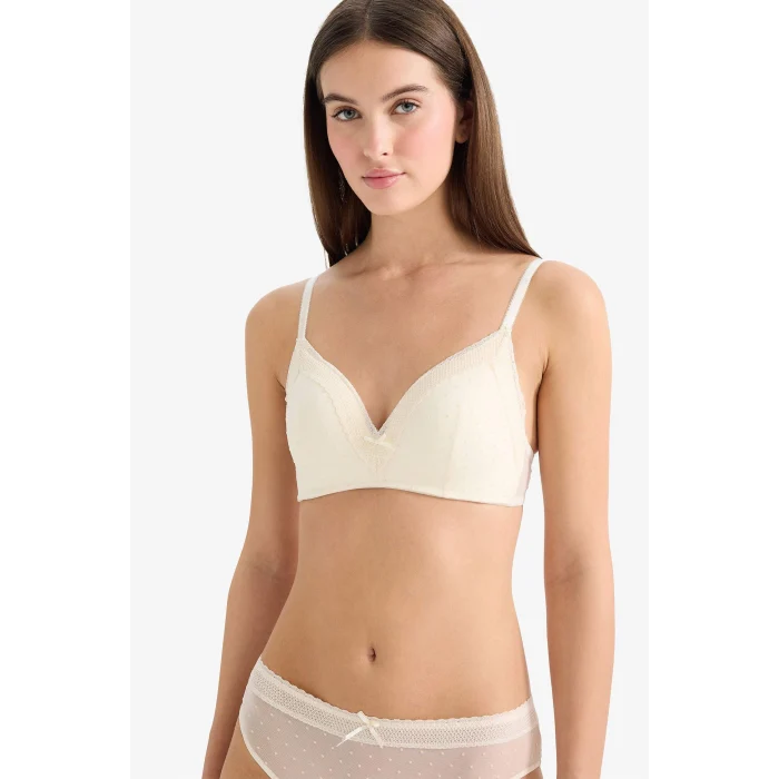 Defacto G2638AXWT16 Beyaz Dantel Detaylı Tül Kaplı Pedli Balenli Tişört Bra