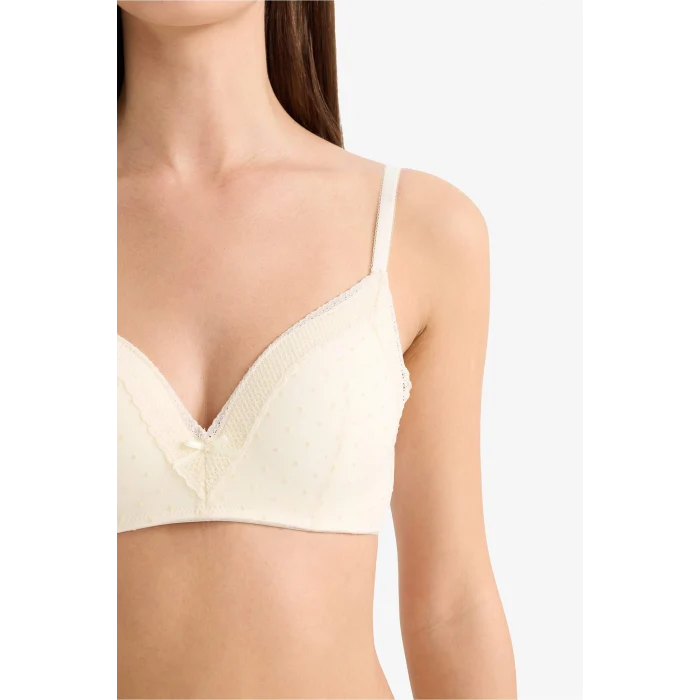 Defacto G2638AXWT16 Beyaz Dantel Detaylı Tül Kaplı Pedli Balenli Tişört Bra