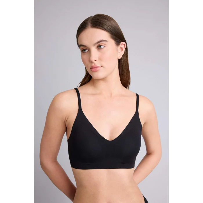 Defacto D4200AXBK81 Siyah Çıkarılabilir Kap Çıkarılabilir Pedli Balensiz Görünmez Sütyen