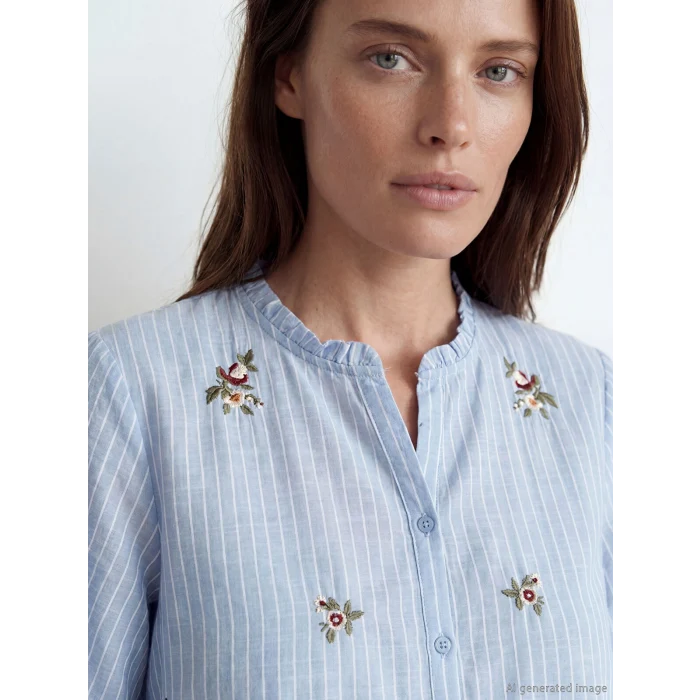 LCW Grace Mavi Fırfırlı Kaçık Yaka Çizgili Kadın Gömlek