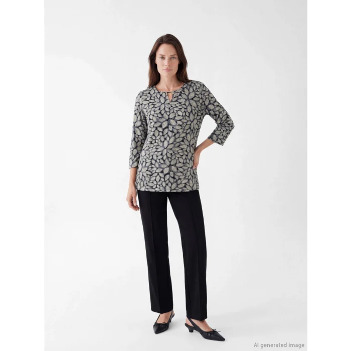 LCW Grace Siyah Bisiklet Yaka Desenli Bluz
