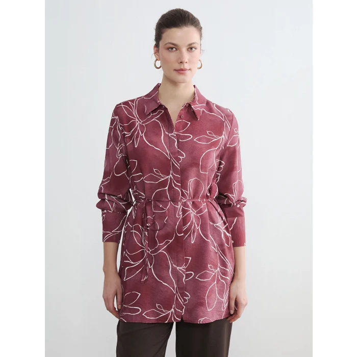 LCWAIKIKI Classic Kırmızı Çiçekli Kuşaklı Kadın Gömlek Tunik