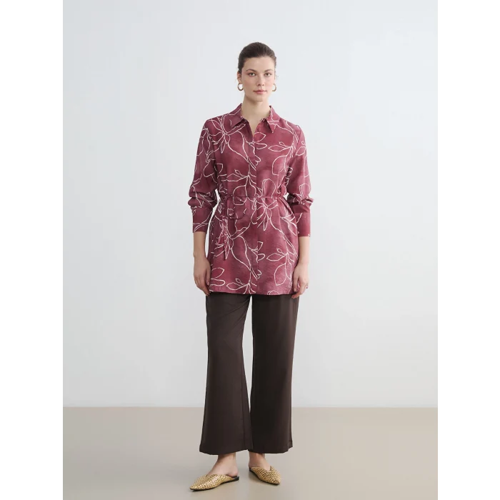 LCWAIKIKI Classic Kırmızı Çiçekli Kuşaklı Kadın Gömlek Tunik