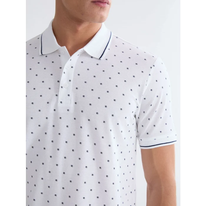 LCWAIKIKI Classic Beyaz Desenli Standart Fit Erkek Polo Yaka Tişört