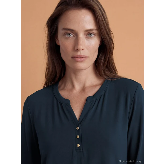 LCW Grace Lacivert Kaçık Yaka Bluz