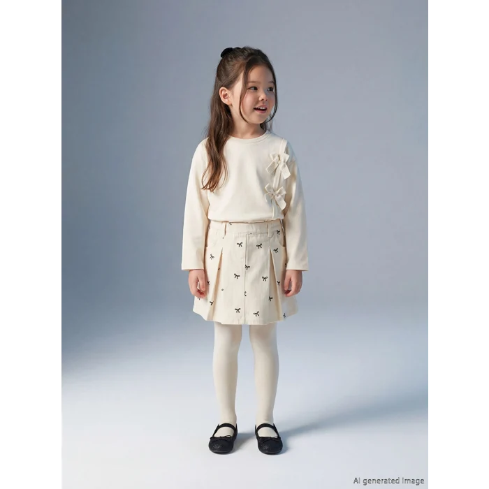 LCW Kids Ekru Beli Lastikli Kız Çocuk Şort Etek ve Külotlu Çorap