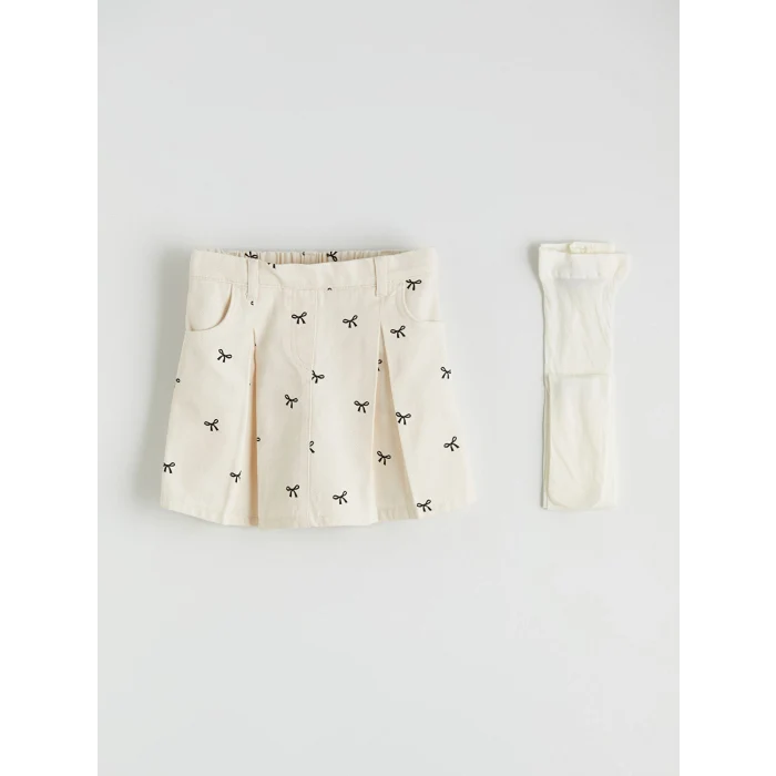 LCW Kids Ekru Beli Lastikli Kız Çocuk Şort Etek ve Külotlu Çorap