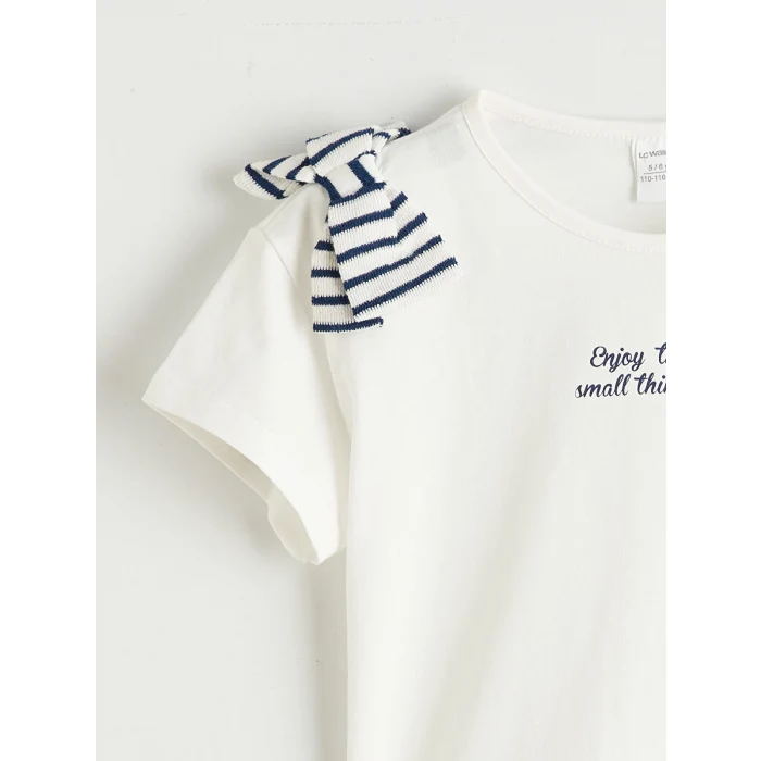 LCW Kids Ekru Kız Çocuk Baskılı Tişört ve Çizgili Pantolon